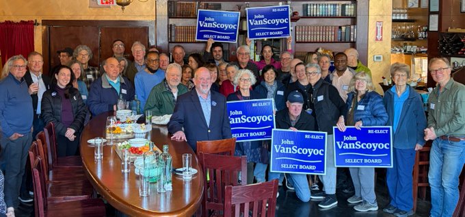 Campaign event at Washington Square Tavern